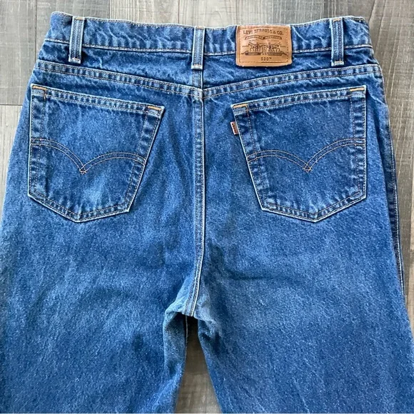 VTG Levi’s 530 Regular Fit Jeans Brown Tab
MADE IN USA
Men’s 36x29
Blue Denim - Picture 1 of 9
